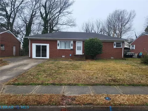 223 Martha Lee Dr, Hampton, VA 23666