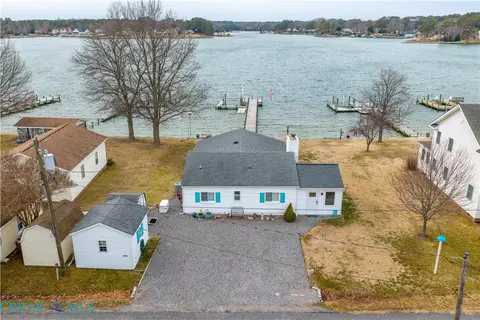 489 Honeysuckle Ln, Deltaville, VA 23043