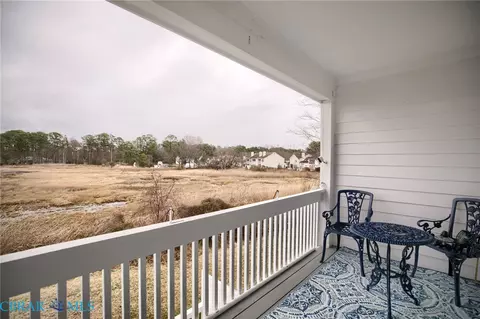 Exterior - 156 River Walk Ct, Hampton, VA 23669 photo 4 of 5