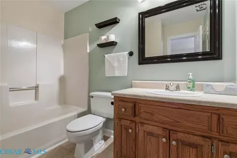 Bath - 156 River Walk Ct, Hampton, VA 23669 photo 4 of 4
