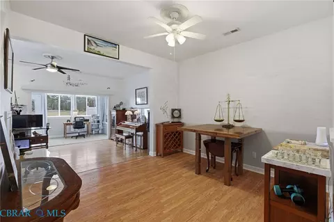 Dining - 156 River Walk Ct, Hampton, VA 23669 photo 1 of 2