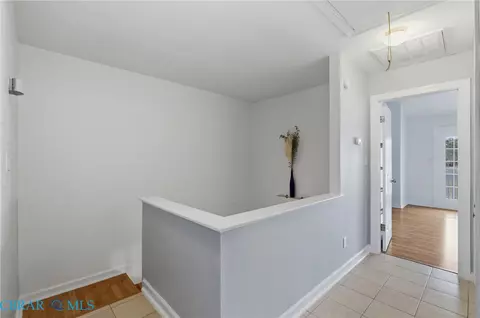 Entry Way - 156 River Walk Ct, Hampton, VA 23669 photo 4 of 4