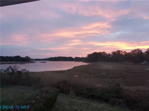 View/Area - 156 River Walk Ct, Hampton, VA 23669 photo 6 of 6