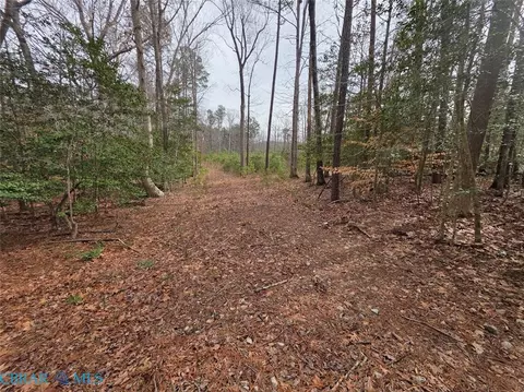 00 Buckskin Trl, Gloucester, VA 23061