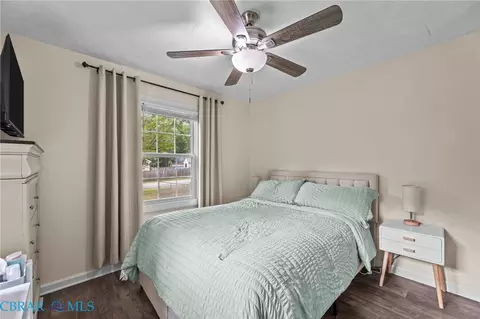 Bedroom - 6245 Glenns Rd, Gloucester, VA 23061 photo 2 of 3