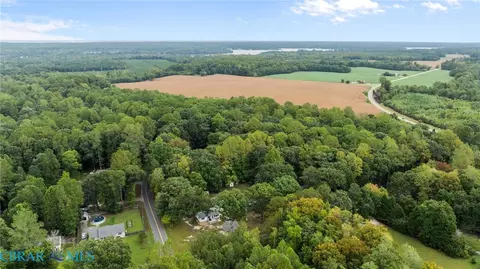 View/Area - 6245 Glenns Rd, Gloucester, VA 23061 photo 4 of 4