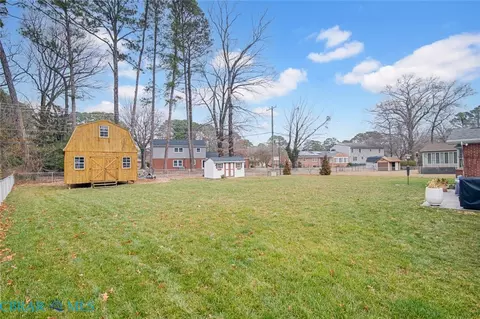 9 Colonial Acres Dr, Hampton, VA 23664 photo 38