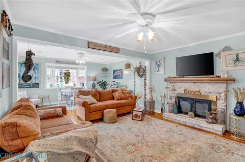 9 Colonial Acres Dr, Hampton, VA 23664 photo 10
