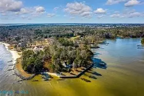 419 Pelican Ln, Reedville, VA 22539
