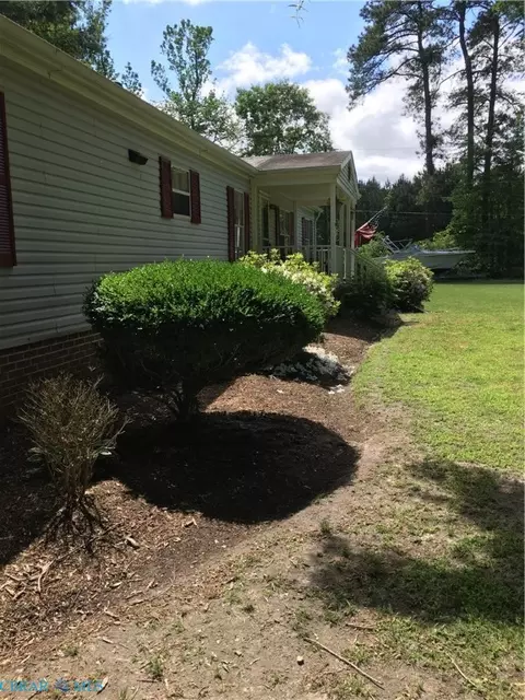 116 Hunts Rd, Port Haywood, VA 23138