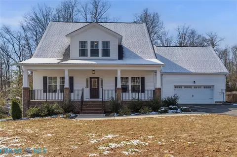 2218 Silver St, Aylett, VA 23009