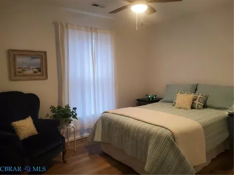 Bedroom - 8428 Robins Neck Rd, Gloucester, VA 23061 photo 2 of 5