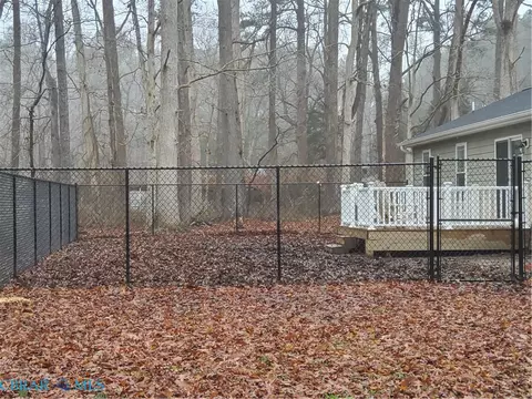 Exterior - 8428 Robins Neck Rd, Gloucester, VA 23061 photo 5 of 7