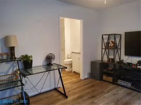 Living - 8428 Robins Neck Rd, Gloucester, VA 23061 photo 2 of 2