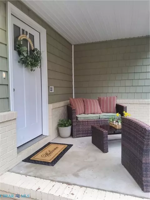 Exterior - 8428 Robins Neck Rd, Gloucester, VA 23061 photo 3 of 7