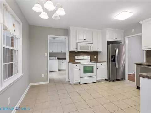 Kitchen - 7276 Woody Rd, Gloucester, VA 23061 photo 1 of 5