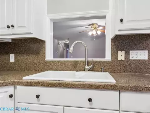Kitchen - 7276 Woody Rd, Gloucester, VA 23061 photo 3 of 5