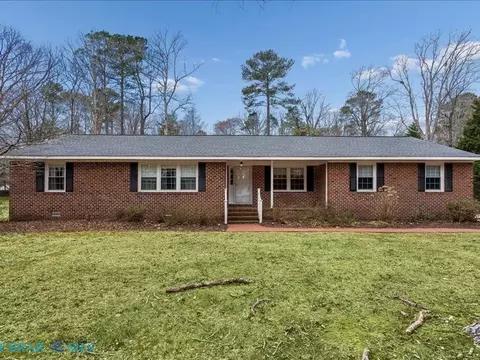 Exterior - 7276 Woody Rd, Gloucester, VA 23061 photo 9 of 9