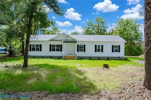 6606 Kimberly Dr, Gloucester, VA 23061