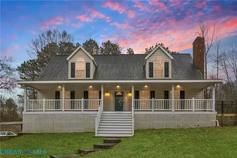 6525 Hickory Knoll Rd, Gloucester, VA 23061