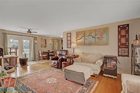 Living - 54 Pine Cir, Irvington, VA 22480 photo 2 of 2