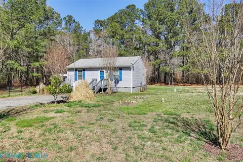 341 Cardinal Rd, Cardinal, VA 23025 photo 2