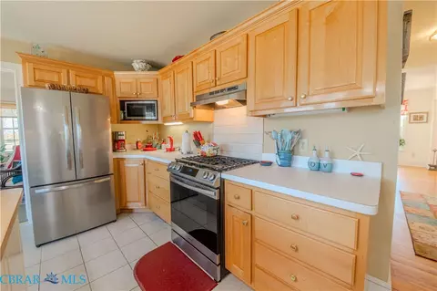 Kitchen - 749 Blue Barn Rd, Wake, VA 23176 photo 4 of 4