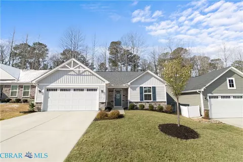 6964 Motley Landing Dr, Gloucester, VA 23061