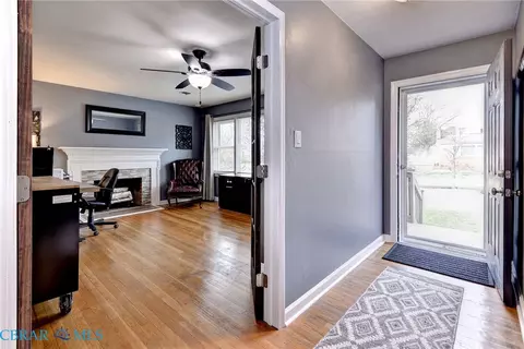 Entry Way - 3 Hillcrest Cir, Hampton, VA 23666 photo 1 of 2