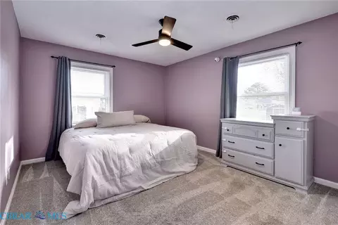 Bedroom - 3 Hillcrest Cir, Hampton, VA 23666 photo 1 of 3