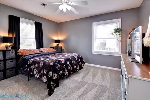 Bedroom - 3 Hillcrest Cir, Hampton, VA 23666 photo 2 of 3