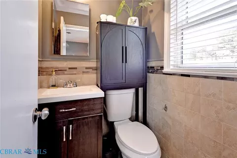 Bath - 3 Hillcrest Cir, Hampton, VA 23666 photo 1 of 2