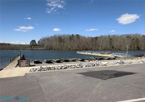 View/Area - 8174 Brook Ct, Gloucester, VA 23061 photo 1 of 1