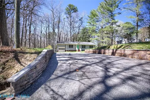 Exterior - 8174 Brook Ct, Gloucester, VA 23061 photo 2 of 6