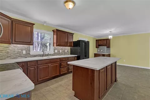 Kitchen - 8174 Brook Ct, Gloucester, VA 23061 photo 1 of 4
