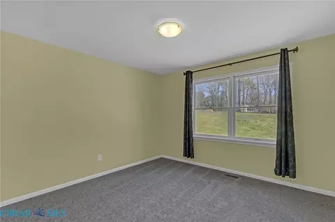 Bedroom - 8174 Brook Ct, Gloucester, VA 23061 photo 3 of 6