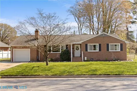 118 Wendfield Cir, Newport News, VA 23601