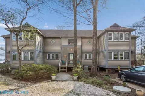 172 Sturgeon Creek Rd, Deltaville, VA 23043