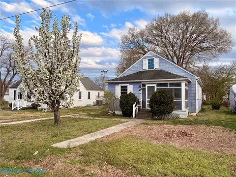 706 Deshields St, Tappahannock, VA 22560