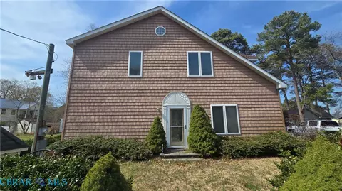 109 Cherry Dr, Hudgins, VA 23076