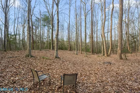 12 73ac Jusdan Ln, Gloucester, VA 23061