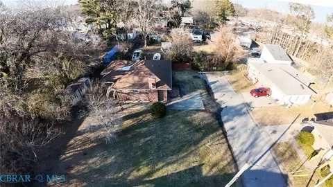 51 Calhoun St, Hampton, VA 23669 photo 2