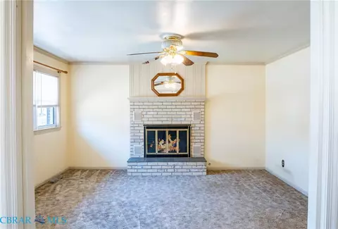 Living - 55 Calhoun St, Hampton, VA 23669 photo 1 of 1