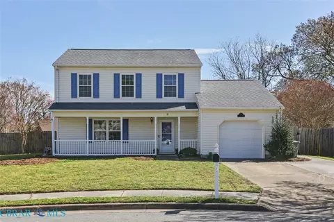 9 Hiram Crockett Ct, Hampton, VA 23669