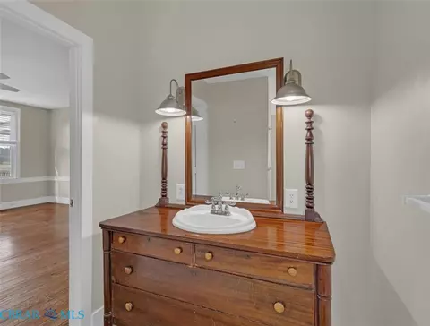 Bath - 3557 Enos Rd, Gloucester, VA 23061 photo 1 of 3