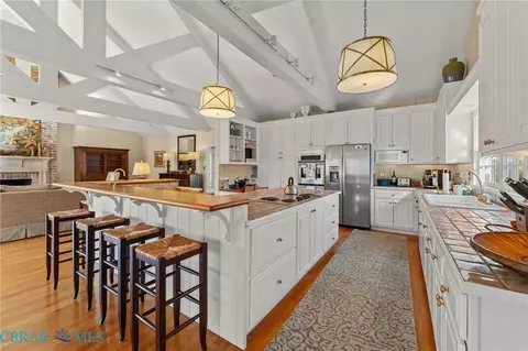 Kitchen - 593 Glebe Rd, Irvington, VA 22480 photo 1 of 7