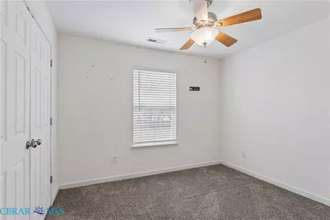 Bedroom - 7294 Jeanne Dr, Gloucester, VA 23061 photo 5 of 7