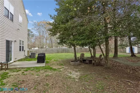 Exterior - 7294 Jeanne Dr, Gloucester, VA 23061 photo 6 of 8