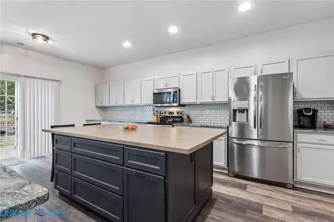 Kitchen - 7294 Jeanne Dr, Gloucester, VA 23061 photo 1 of 3