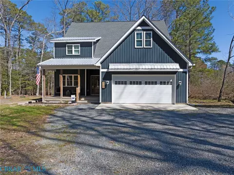 5739 Buckley Hall Rd, Cobbs Creek, VA 23035